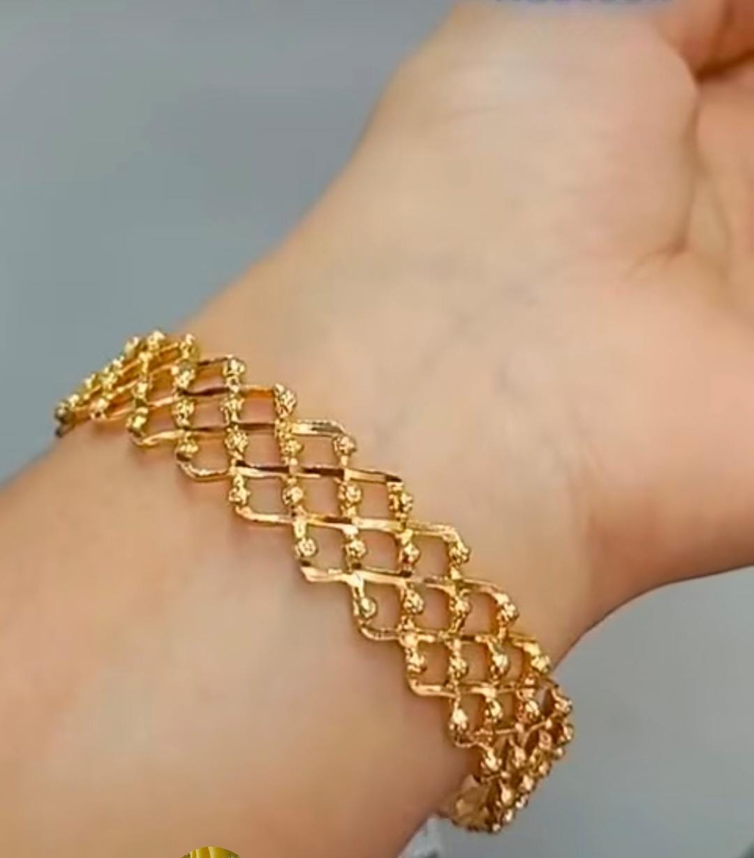 Premium plated unique design bangles CODE :NL0395 Jewel byjuwaan