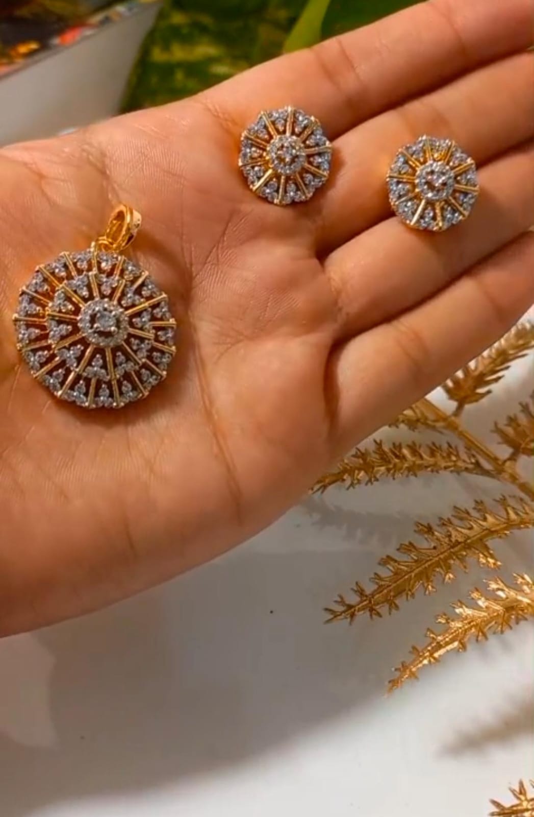 Diamond Replica Pendent  with chain and matching Ear studs CODE:NL0283 Jewel byjuwaan