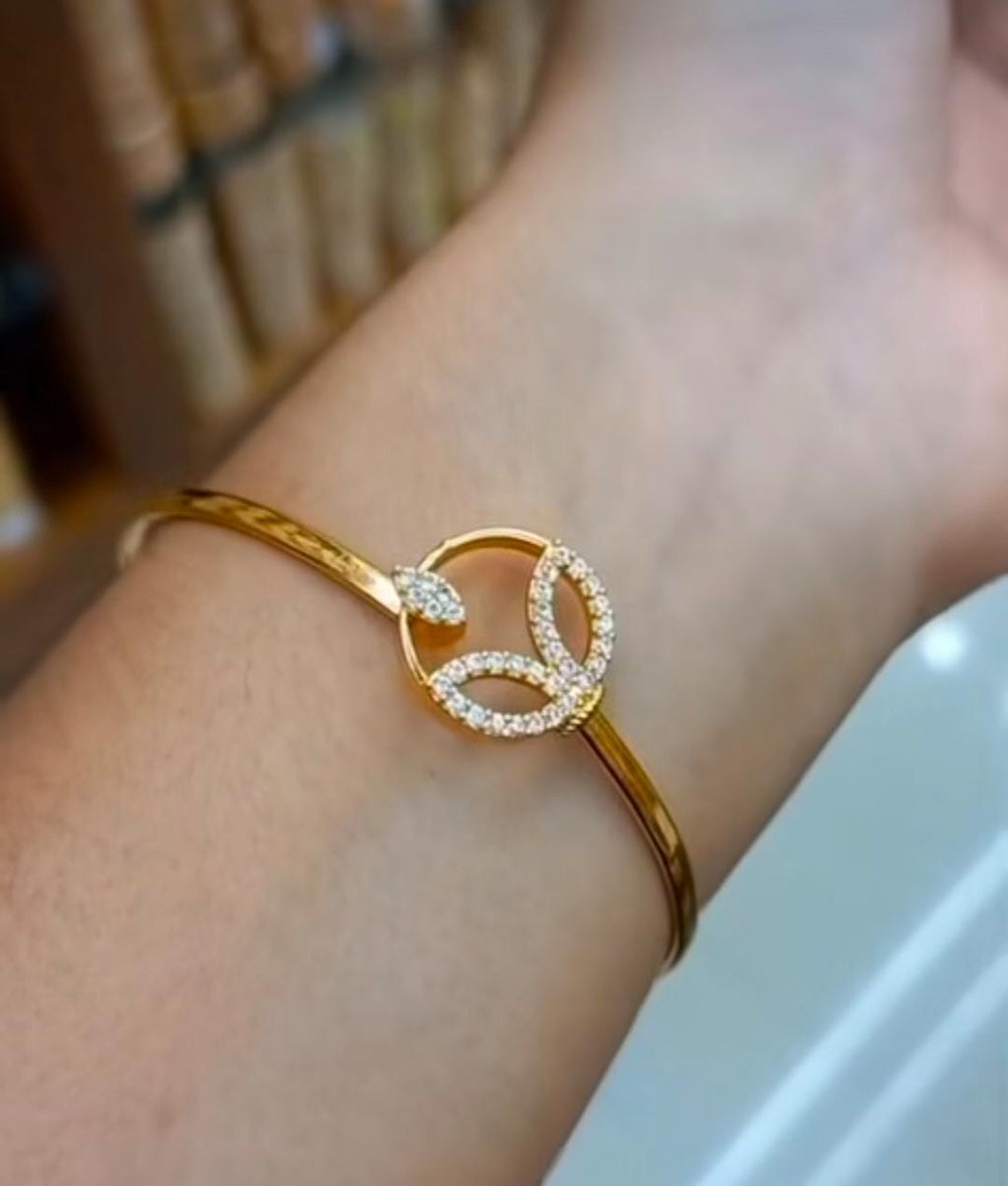 Premium 24Ct Gold Plated AD stone Lock bangle ( free size up to 2.5) CODE NL0424