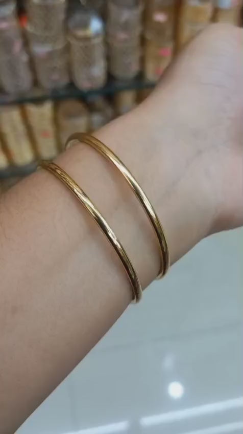 Premium plated simple pattern bangles ( pair : 2 bangles) Code: NL0011