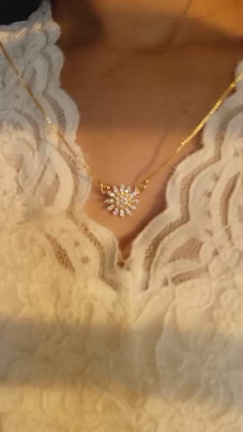 Code : NL0190  Diamond Pendant with Chain