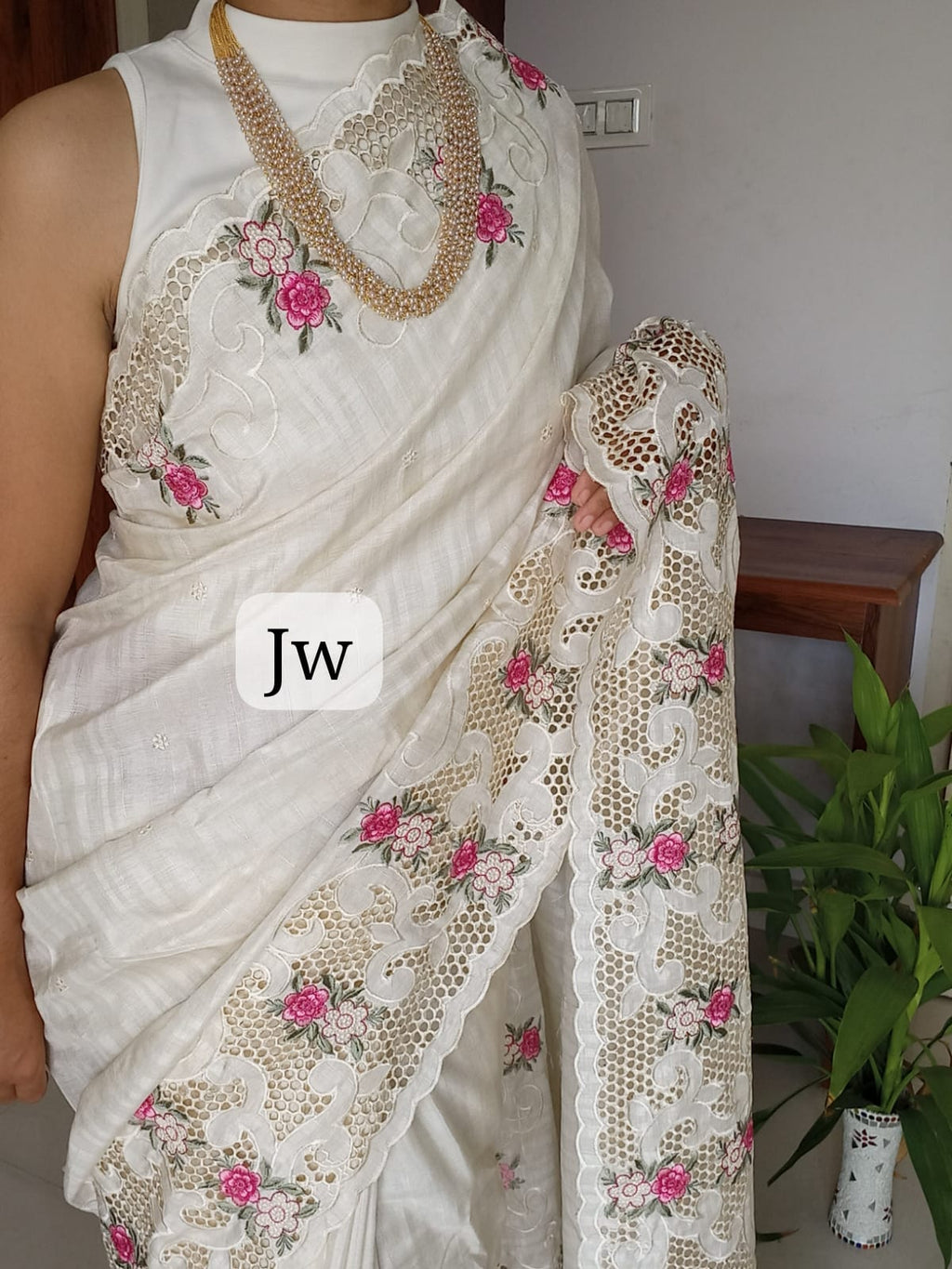 Exclusive cutwork white floral embroidery designer sarees Munga tussar
