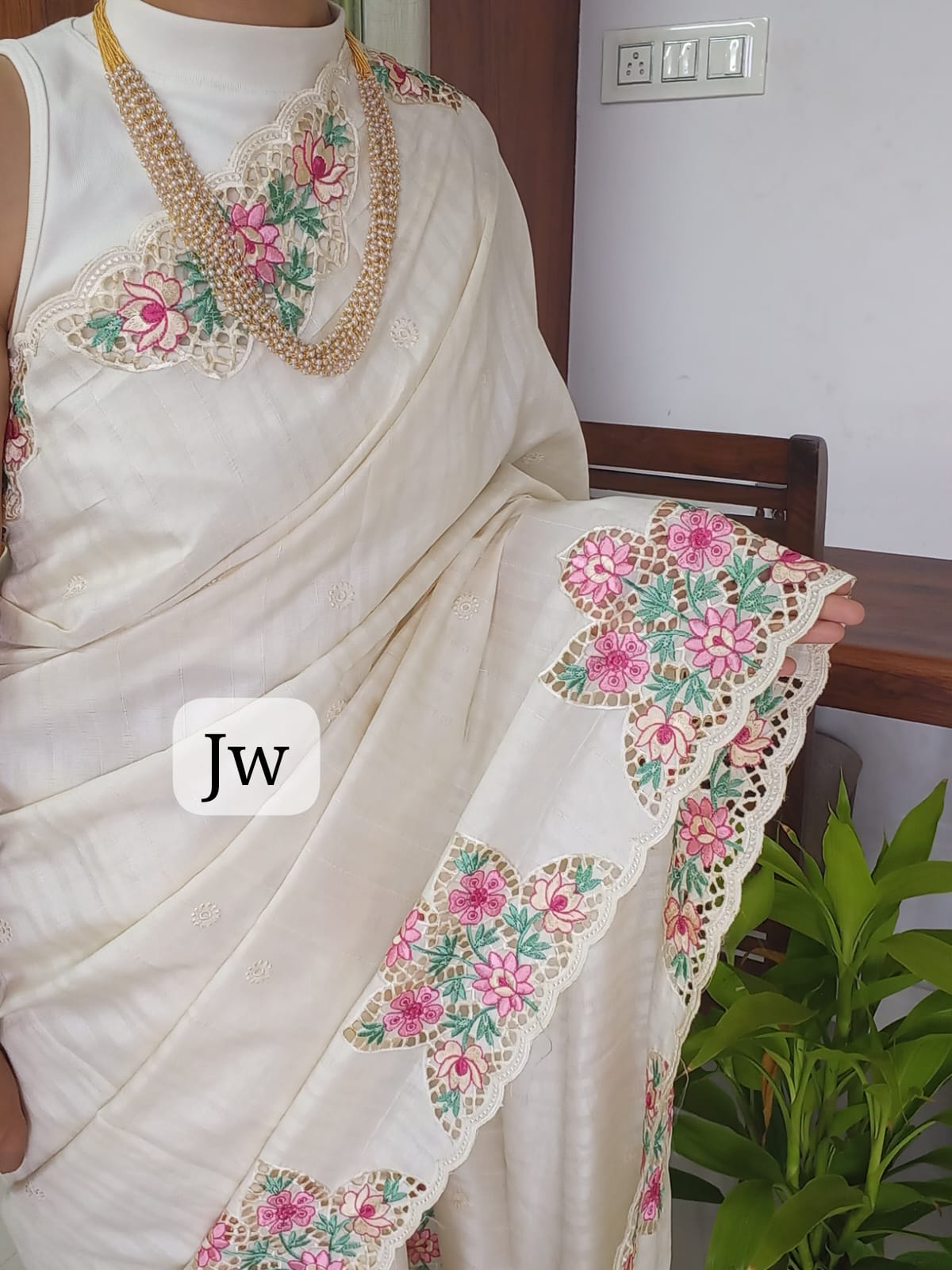 Exclusive premium cutwork white floral embroidery designer sarees Munga tussar