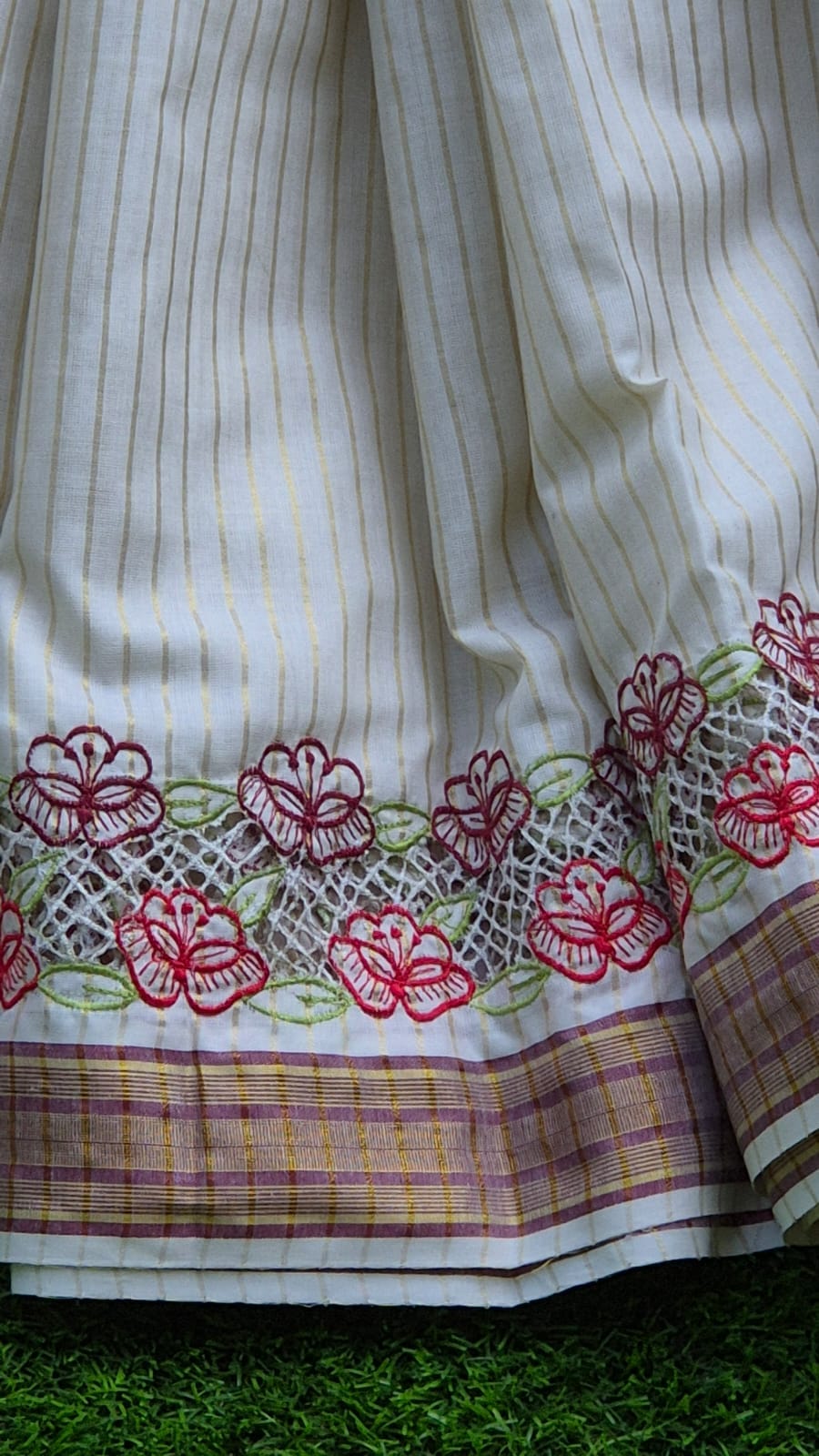 Beautiful Kerala saree and blouse with cutwork Embroidery Off white Kerala saree