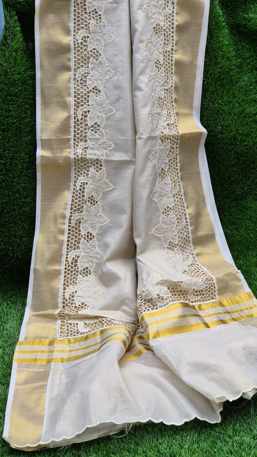Beautiful Kerala saree and blouse with cutwork - Festival special Kerala saree
